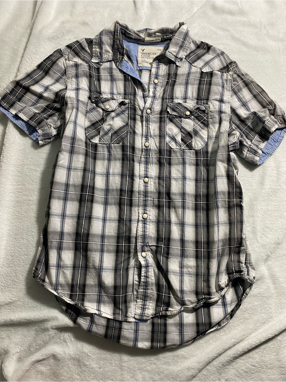 American Eagle Outfitters Black, White & Blue Plaid Short Sleeve Shirt